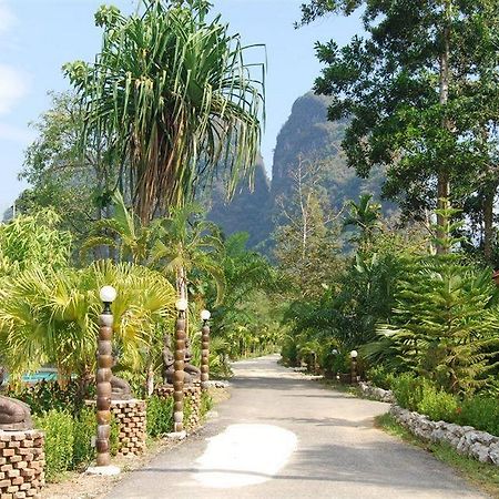 Khao Sok Riverside Cottage Khao Sok National Park Exterior photo