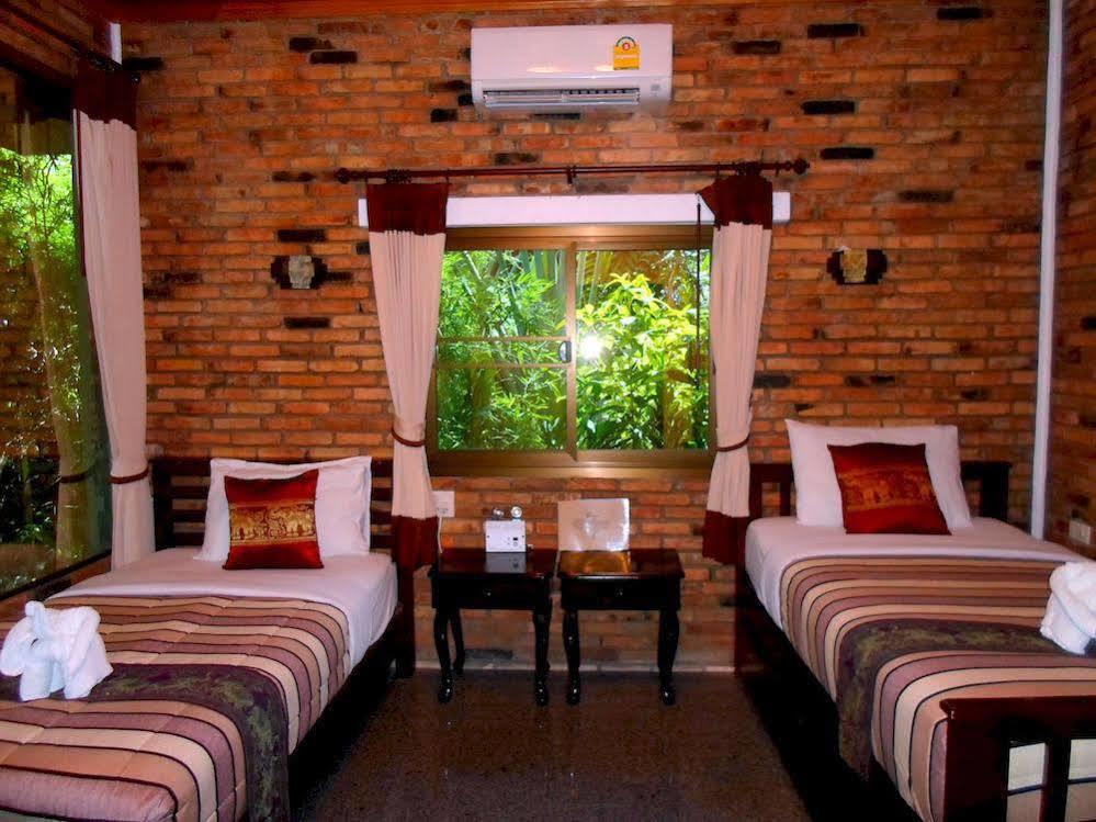Khao Sok Riverside Cottage Khao Sok National Park Exterior photo