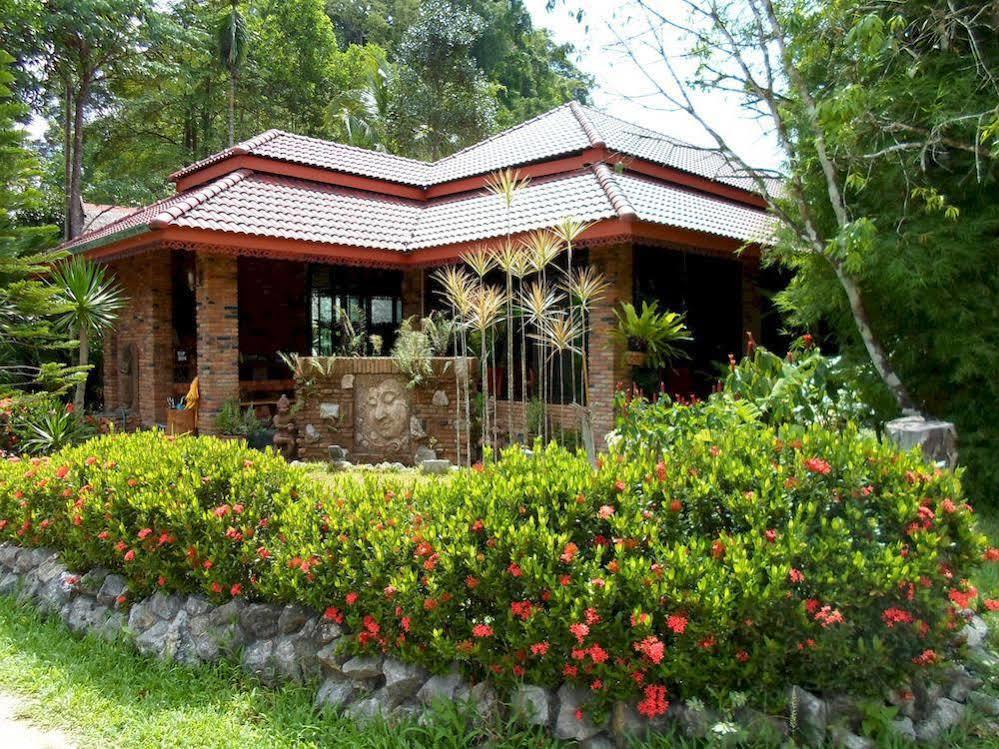 Khao Sok Riverside Cottage Khao Sok National Park Exterior photo